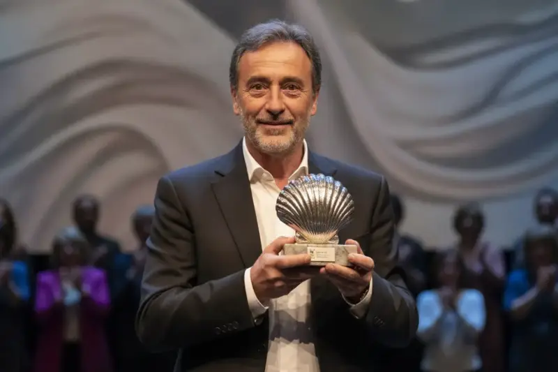 Javier Cámara gana la Concha de Plata en San Sebastián