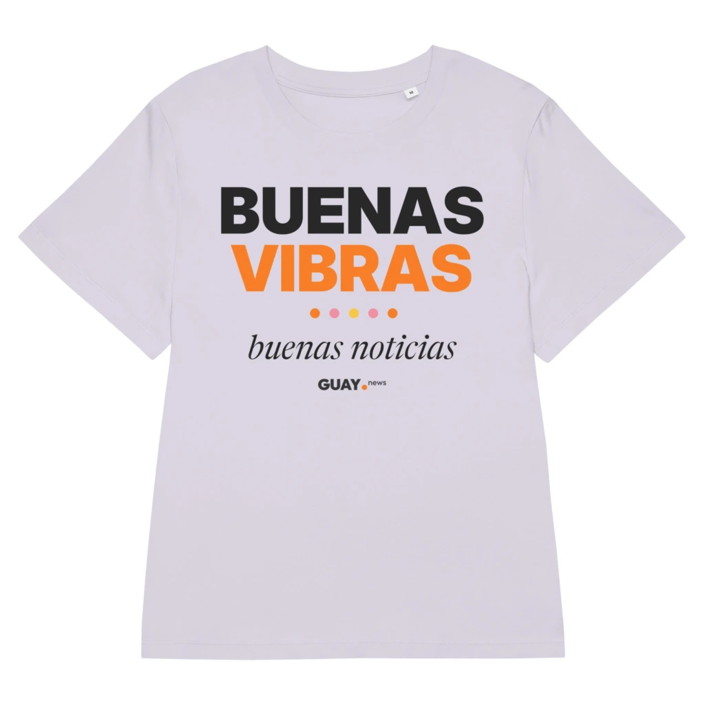 Camiseta de mujer «Buenas vibras, buenas noticias» de GUAY.news en lavanda