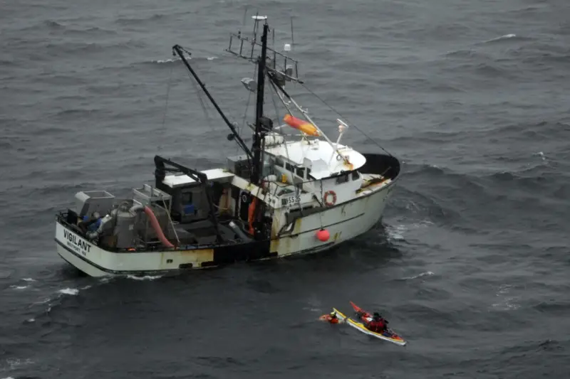Desaparecen dos kayakistas y son rescatados en Oza