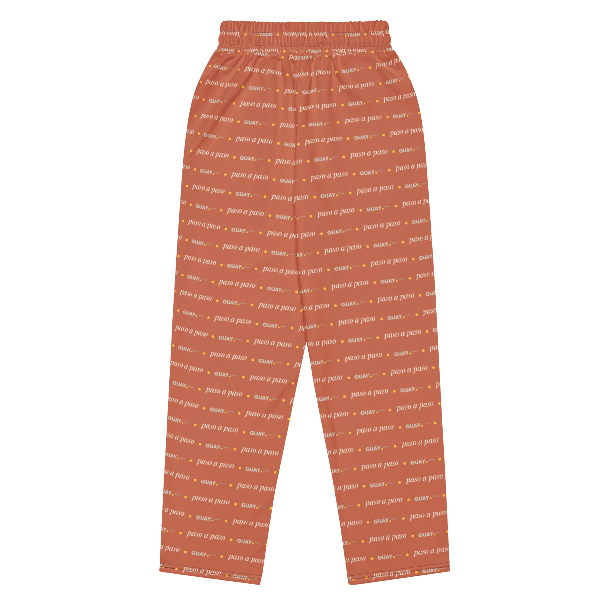 Pantalón ancho de mujer «Paso a paso» de GUAY.news en terracota, vista de espalda